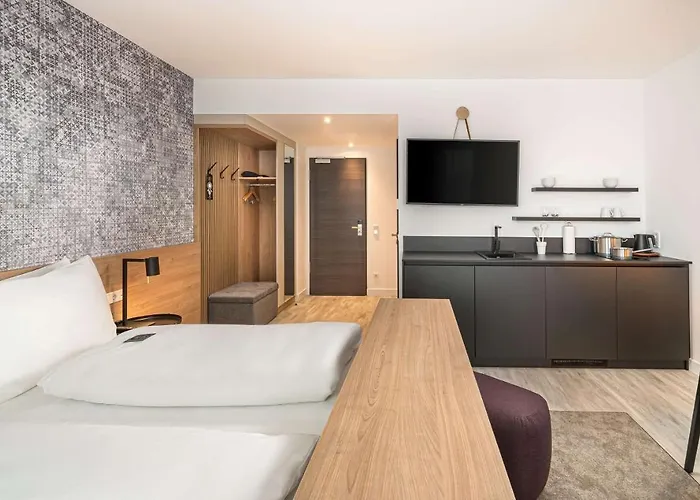 Apartahotel Elaya Augsburg, Trademark By Wyndham 4*